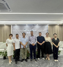 热烈欢迎韩国客户莅临逸云天实地考察，共商合作大计！